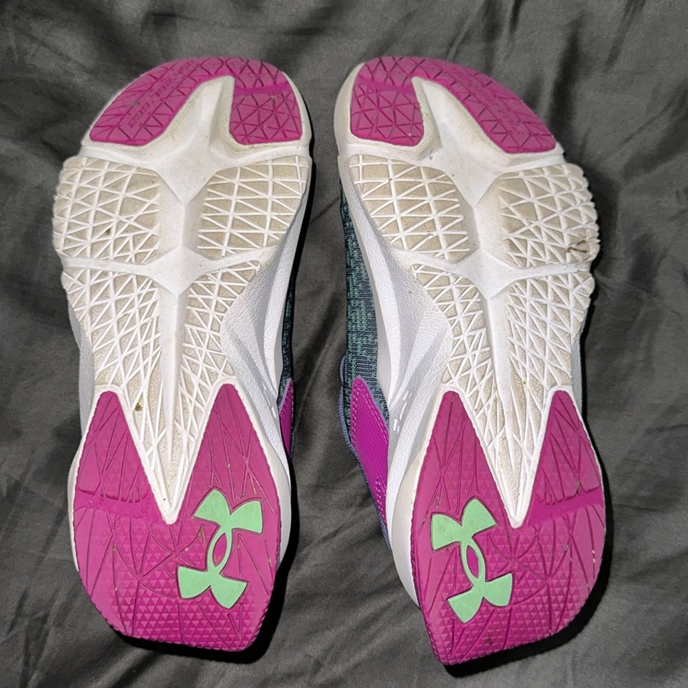 Under Armour Sneakers, kids size 13 - Picture 3 of 5